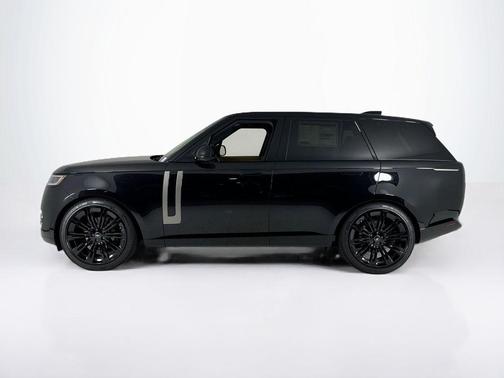 2025 Land Rover Range Rover P400 SE