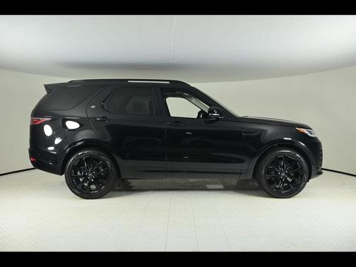 2026 Land Rover Discovery Tempest Edition