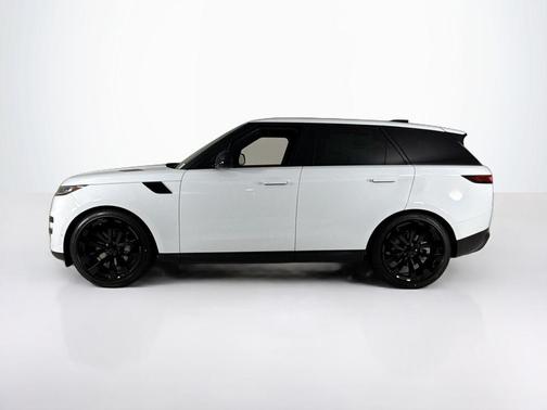 2026 Land Rover Range Rover Sport SE
