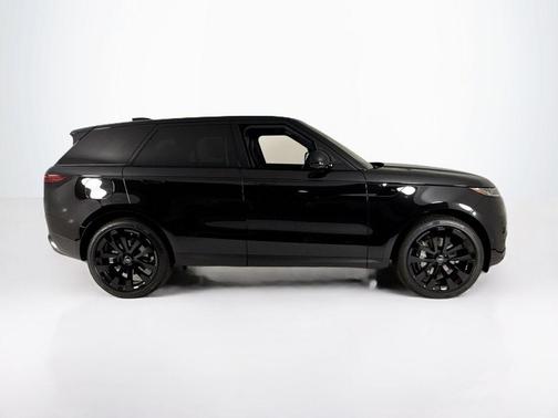2025 Land Rover Range Rover Sport P360 SE