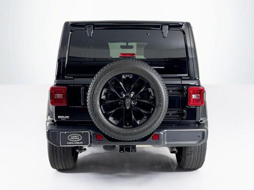 2021 Jeep Wrangler Unlimited Sahara Altitude
