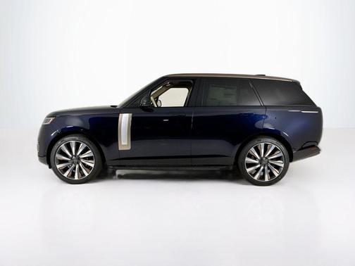 2026 Land Rover Range Rover P615 SV