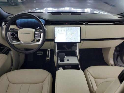 2025 Land Rover Range Rover P530 SE