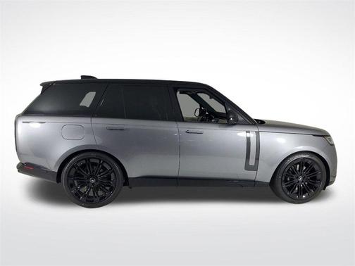 2025 Land Rover Range Rover P530 SE