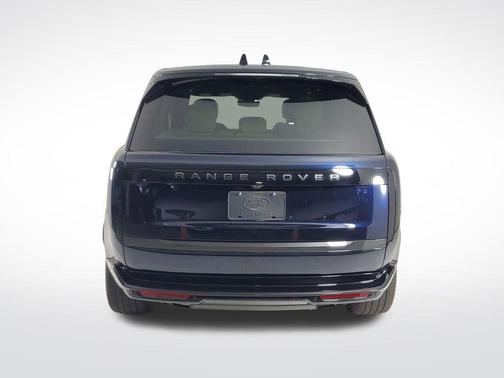 2025 Land Rover Range Rover P530 SE 7 Seat