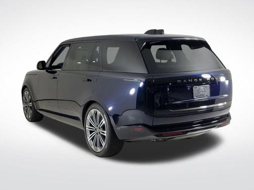 2025 Land Rover Range Rover P530 SE 7 Seat