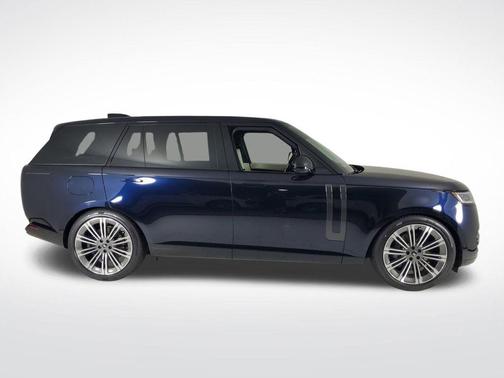 2025 Land Rover Range Rover P530 SE 7 Seat