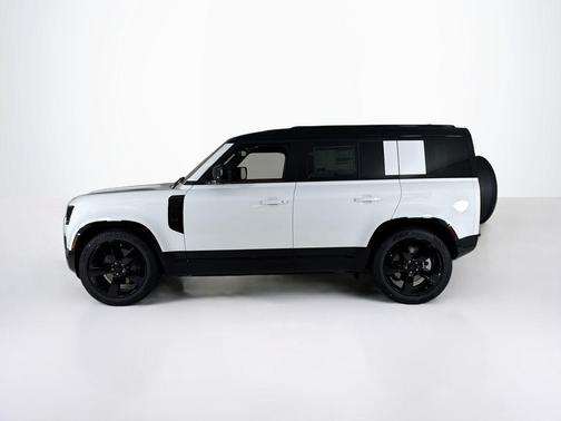 2026 Land Rover Defender 110 X-Dynamic SE