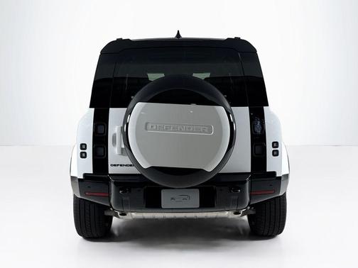 2026 Land Rover Defender 110 X-Dynamic SE