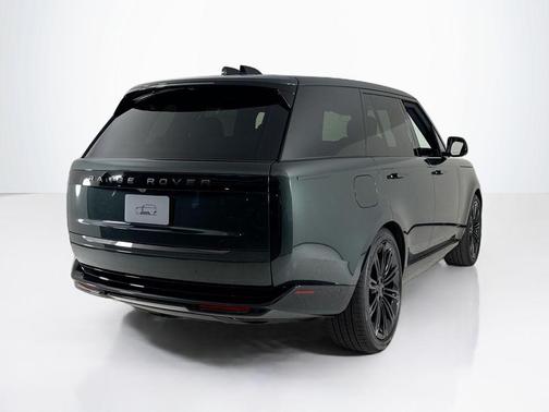 2026 Land Rover Range Rover P400 SE
