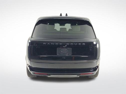 2025 Land Rover Range Rover P530 SE 7 Seat