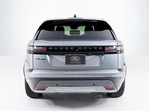 2026 Land Rover Range Rover Velar P250 Dynamic SE