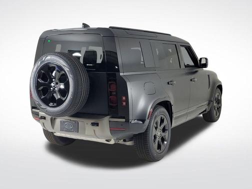 2025 Land Rover Defender P400 X-Dynamic SE