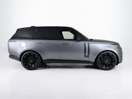 2025 Land Rover Range Rover P530 SE