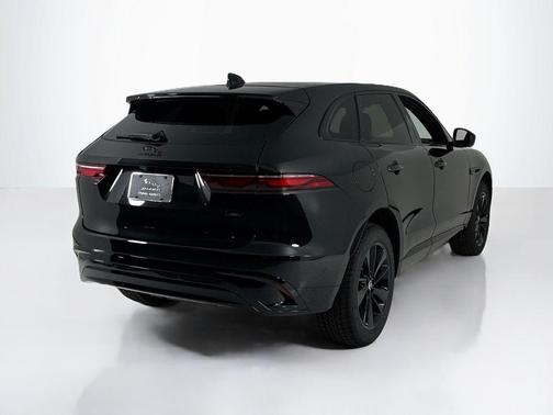 2026 Jaguar F-PACE P250 R-Dynamic S