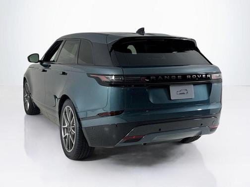 2026 Land Rover Range Rover Velar P250 Dynamic SE