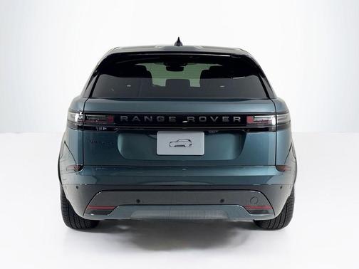 2026 Land Rover Range Rover Velar P250 Dynamic SE