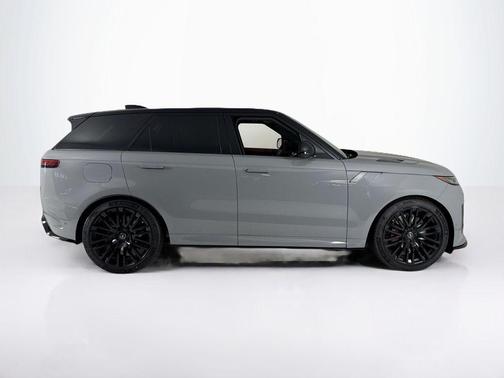 2025 Land Rover Range Rover Sport P635 SV Edition Two