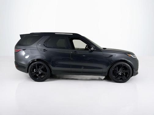 2024 Land Rover Discovery P360 Dynamic SE