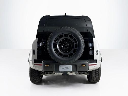 Borasco Grey 2026 Land Rover Defender V8