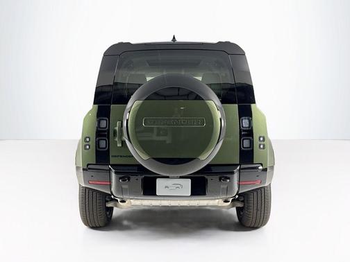 2026 Land Rover Defender P400 X-Dynamic SE