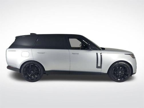2025 Land Rover Range Rover P400 SE 7 Seat