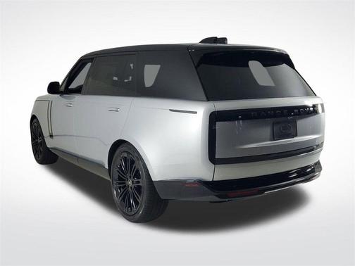 2025 Land Rover Range Rover P400 SE 7 Seat