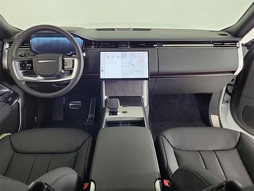 2025 Land Rover Range Rover P400 SE