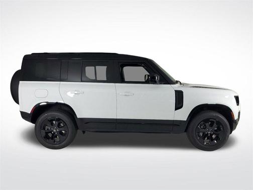 2025 Land Rover Defender P400 X-Dynamic SE
