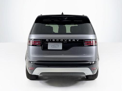 2026 Land Rover Discovery Tempest Edition