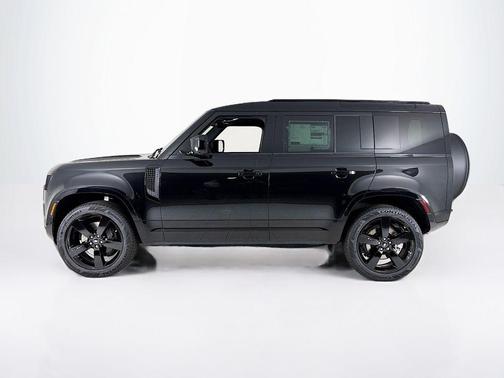 2025 Land Rover Defender P400 X-Dynamic SE
