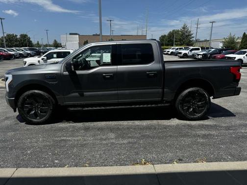 2025 Ford F-150 Lightning Flash