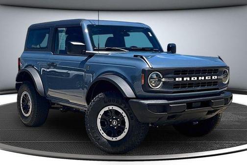 AZURE GRAY MET TRI-COAT 2025 Ford Bronco Base