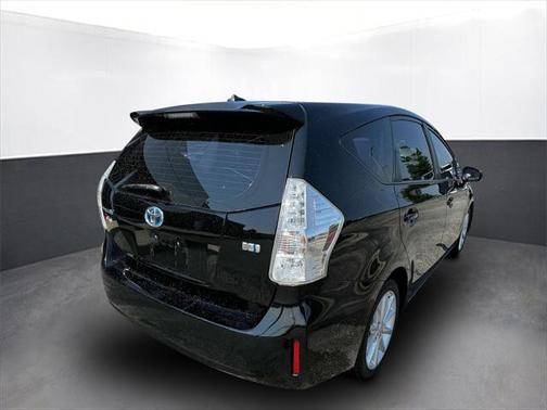 2012 Toyota Prius v Five