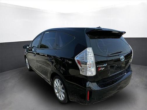 2012 Toyota Prius v Five