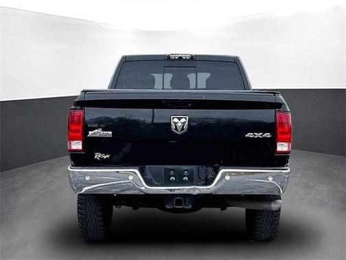 2017 RAM 2500 Big Horn Mega Cab 4x4 6'4' Box