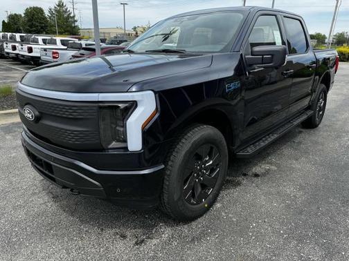 2025 Ford F-150 Lightning Flash