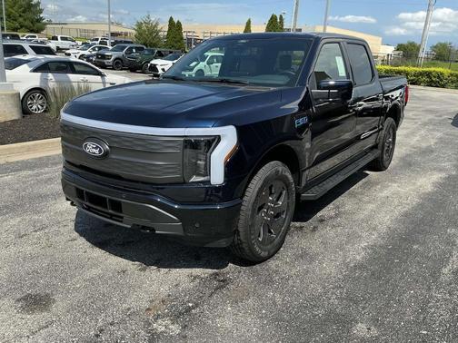 2025 Ford F-150 Lightning LARIAT