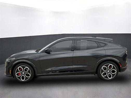 2021 Ford Mustang Mach-E GT