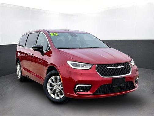 2025 Chrysler Pacifica L