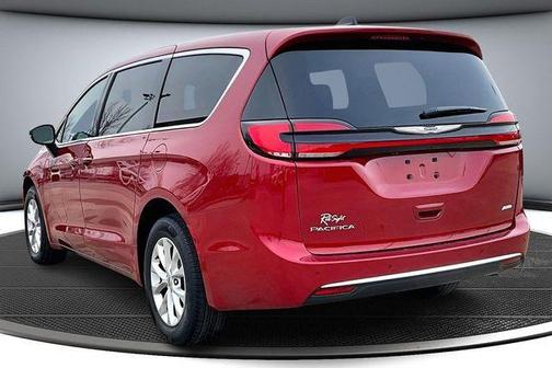 2025 Chrysler Pacifica L