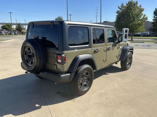 2025 Jeep Wrangler Sport