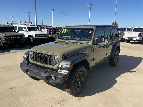 2025 Jeep Wrangler Sport