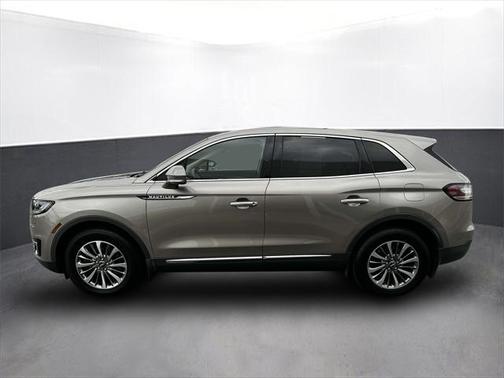 2019 Lincoln Nautilus Select