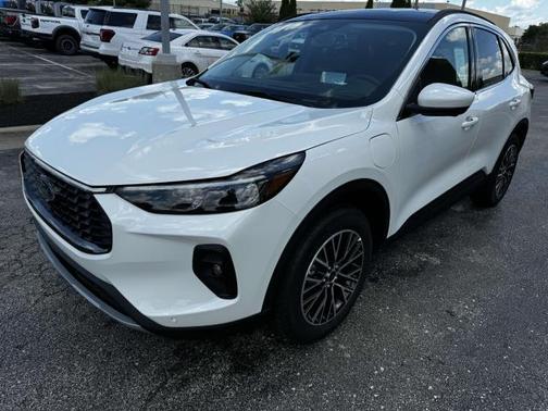 2025 Ford Escape PHEV SE