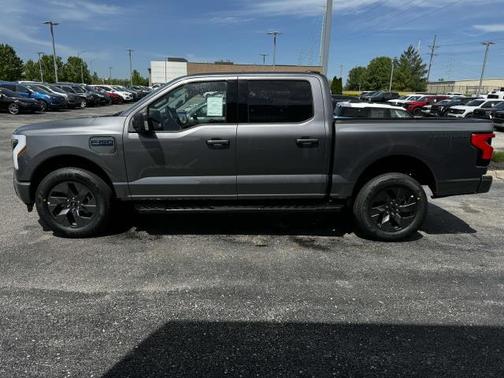 2025 Ford F-150 Lightning Flash