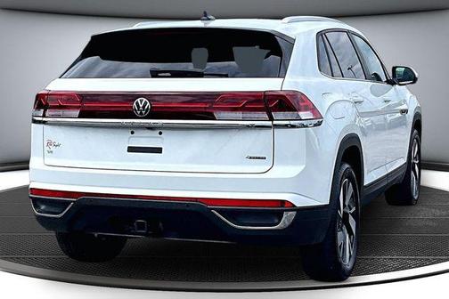 Pure White 2024 Volkswagen Atlas Cross Sport 2.0T SE w/Technology 4MOTION