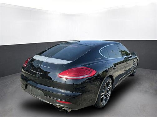 2015 Porsche Panamera Turbo Executive