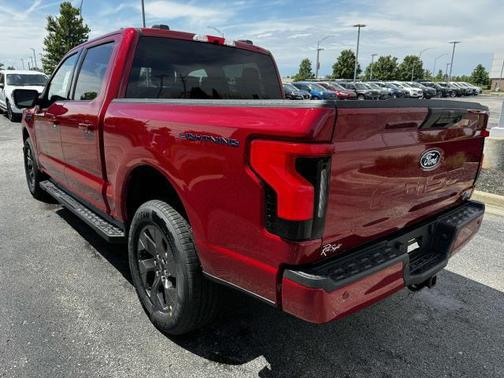 2025 Ford F-150 Lightning Flash
