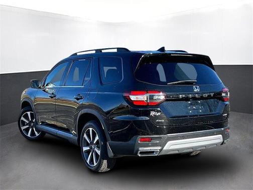 2023 Honda Pilot AWD Elite